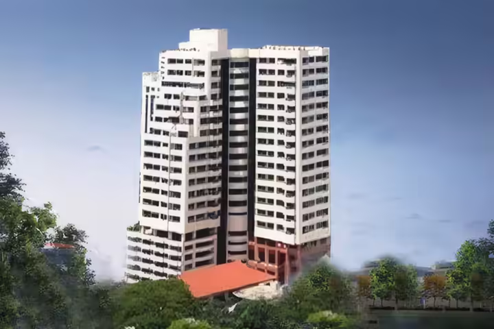 Acadamia Grand Tower