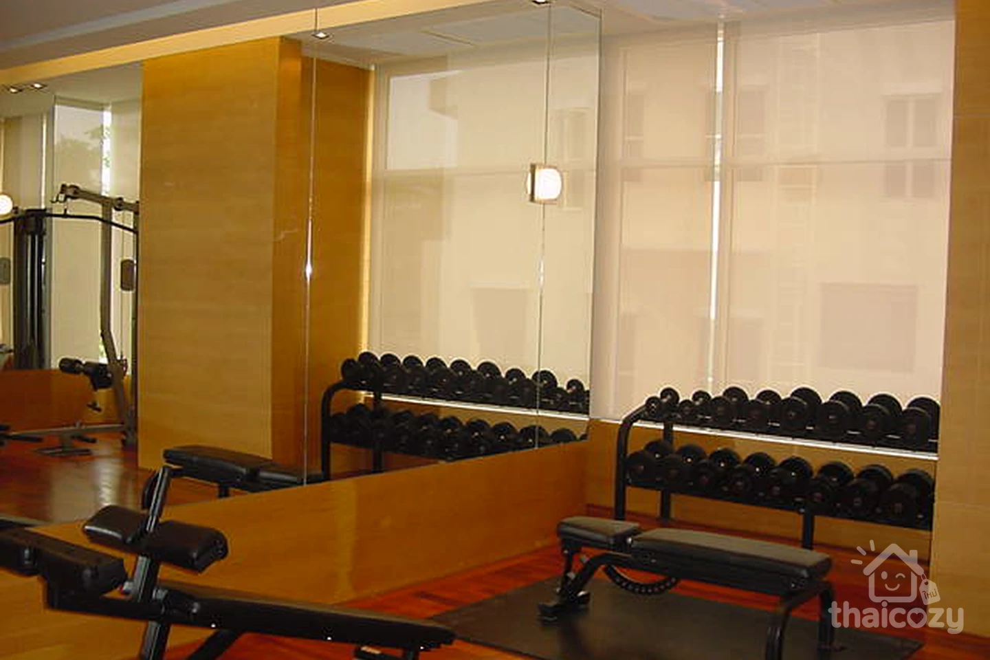 Hampton Thonglor 10 photo 3