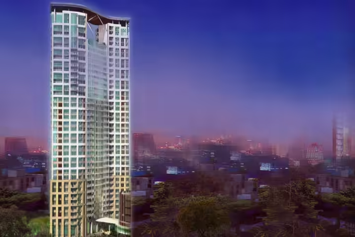 Urbana Langsuan