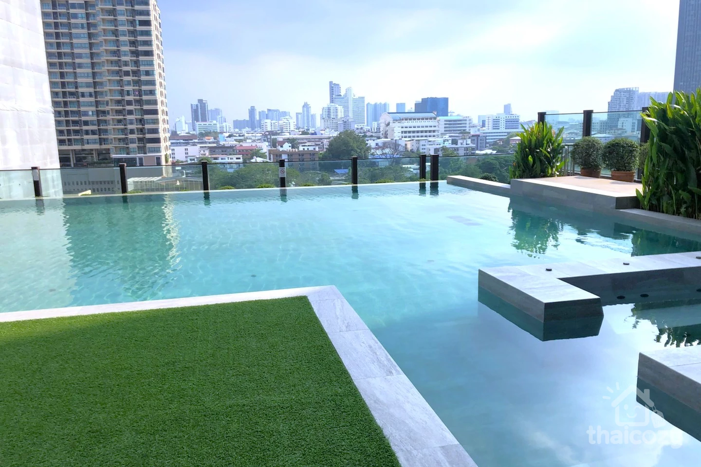 Urbana Sathorn photo 2