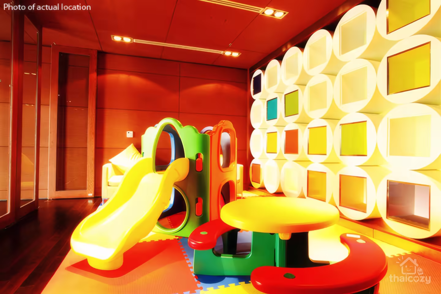 The Emporio Place photo 4