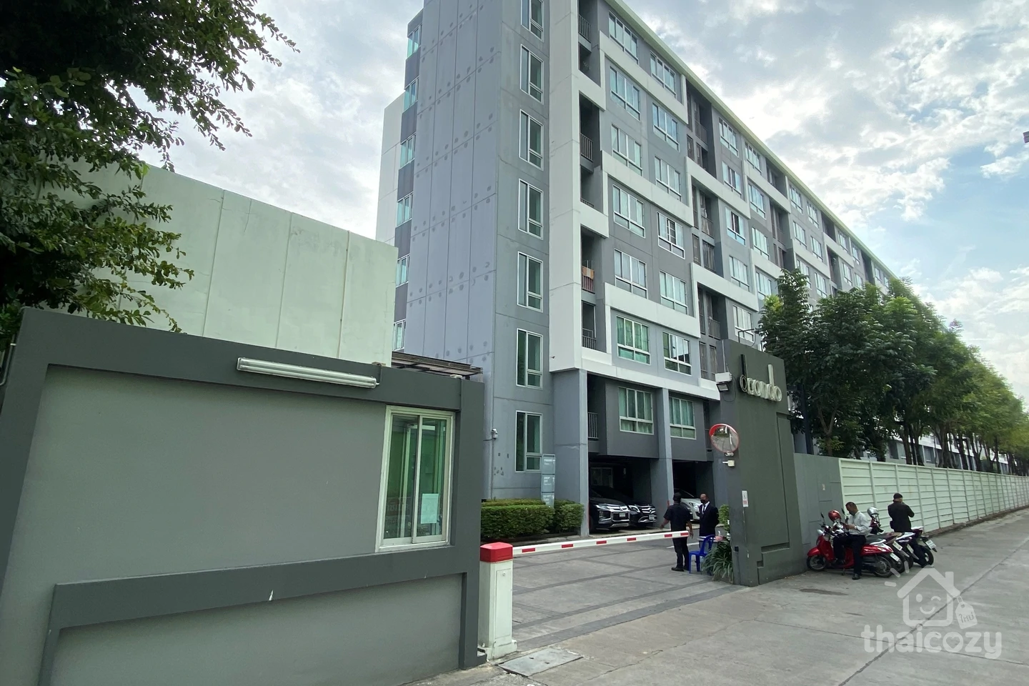 D Condo Ramkhamhaeng 64 photo 2