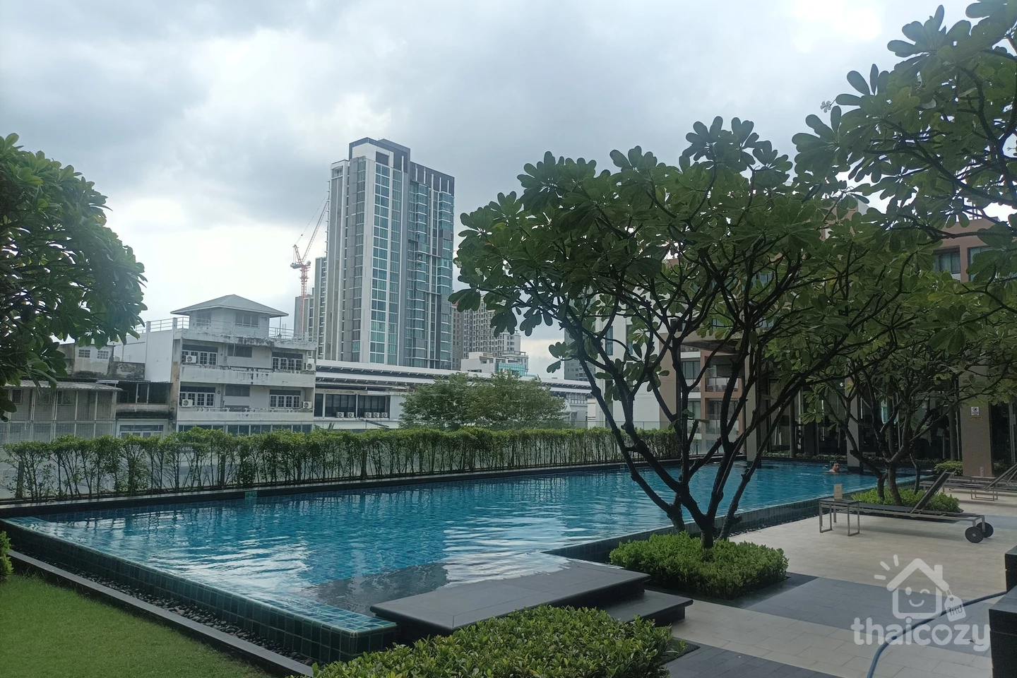 Hive Taksin photo 7