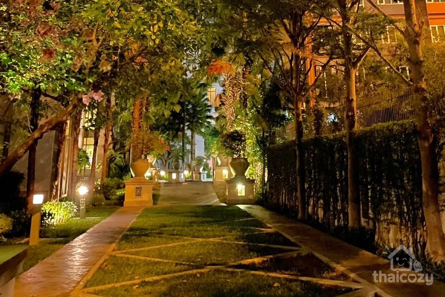 เมย์แฟร์ เพลส สุขุมวิท 50 photo 6