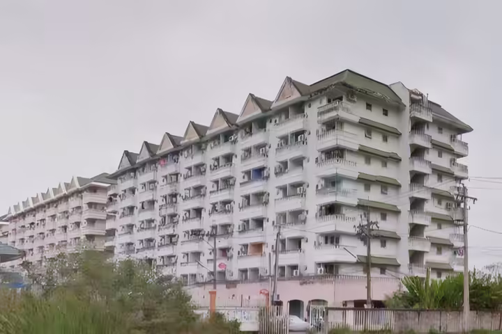 Maha Nakorn Thani