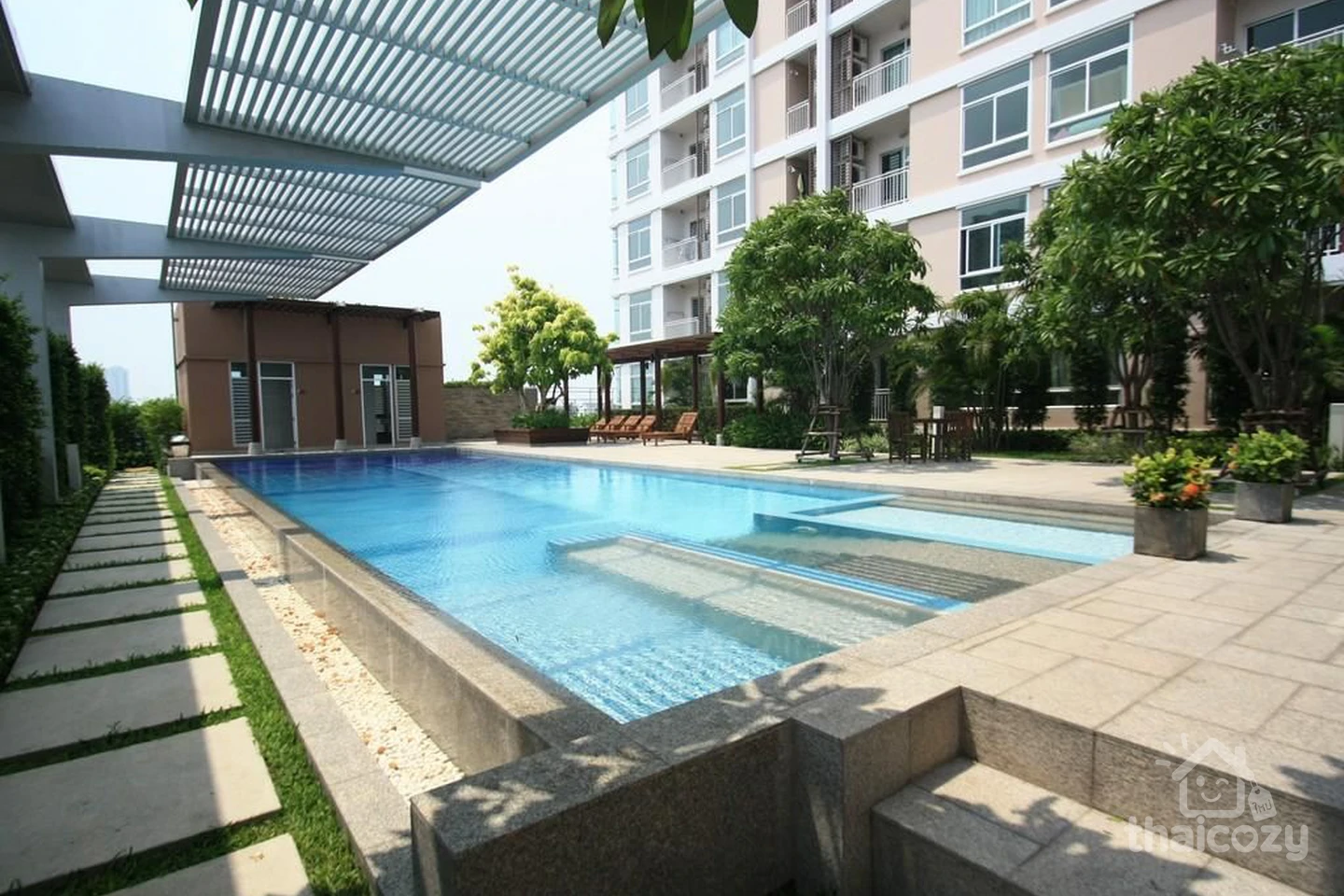 Centric Scene Sukhumvit 64 photo 3