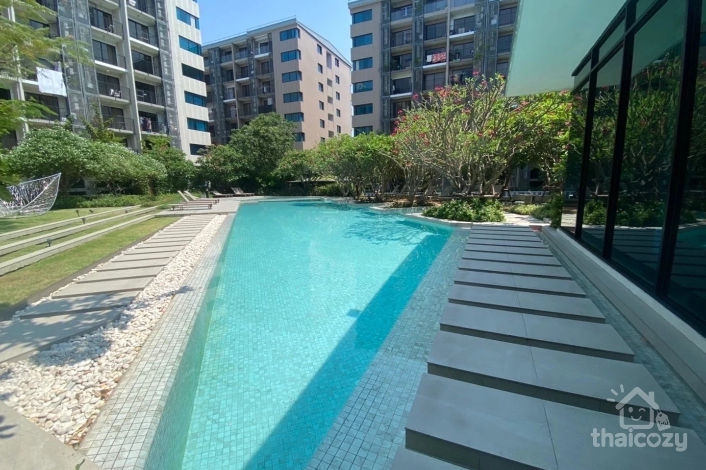 Blossom Condo @ Sathorn-Charoenrat photo 2