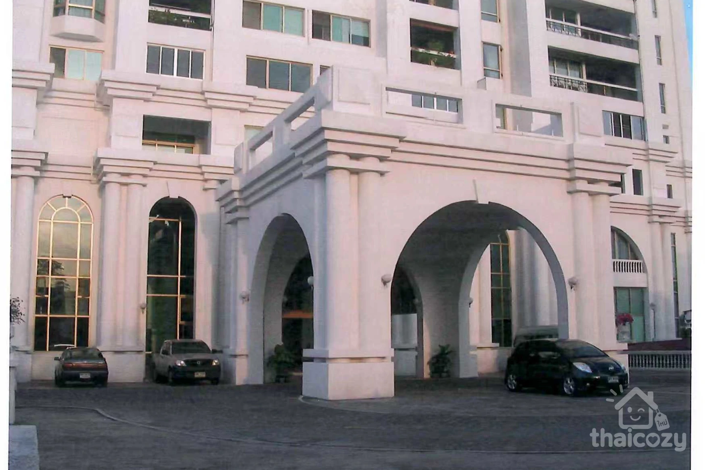 Royal Castle Pattanakarn photo 2