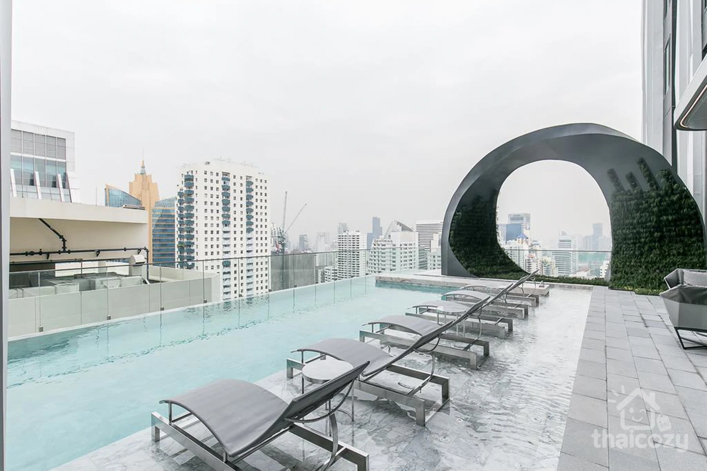 Edge Sukhumvit 23 photo 12