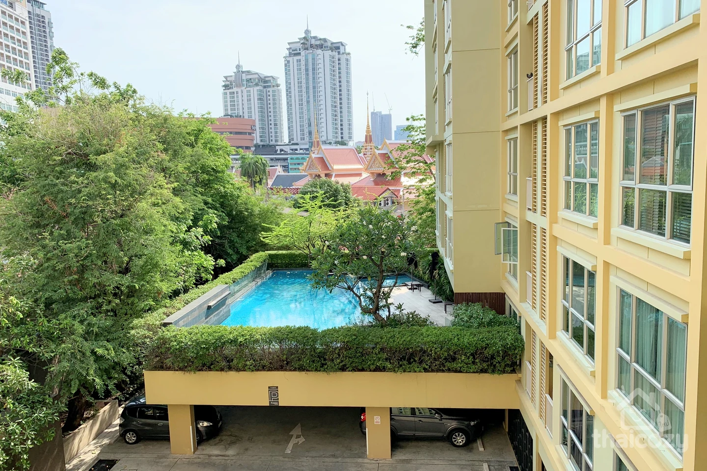 Hive Sukhumvit 65 photo 3