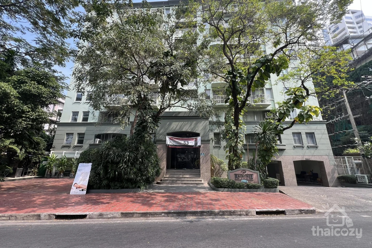 Raintree Villa photo 2