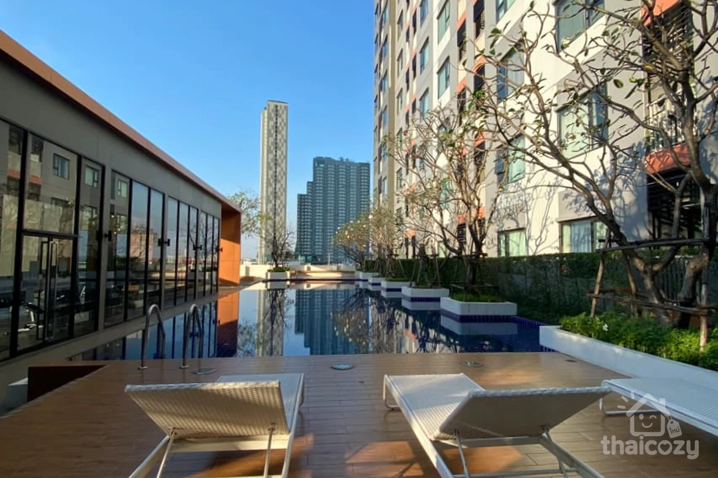 Aspire Sathorn-Taksin (Copper Zone) photo 3