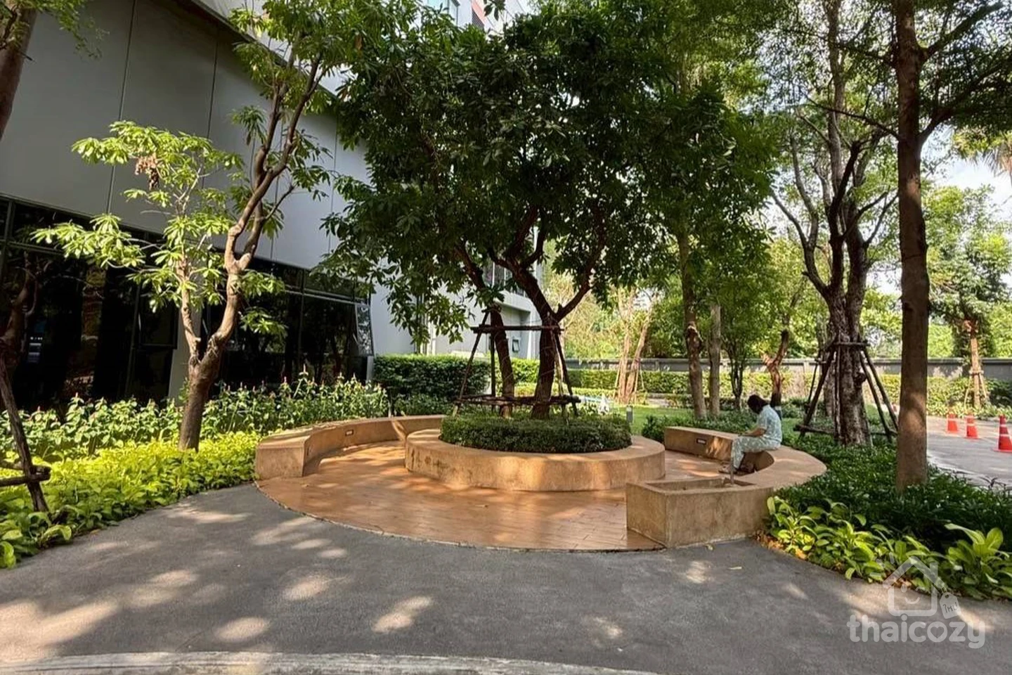 Aspire Sathorn-Taksin (Copper Zone) photo 9