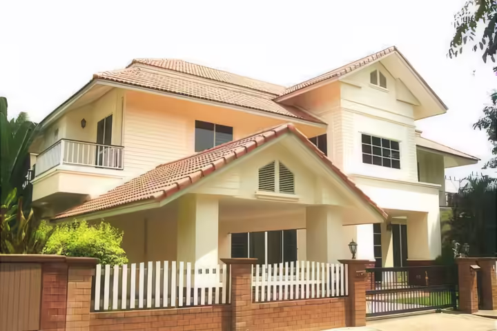 บ้านเดี่ยว 5 ห้องนอน สไตล์ผู้บริหาร ทำเลดีในหางดง