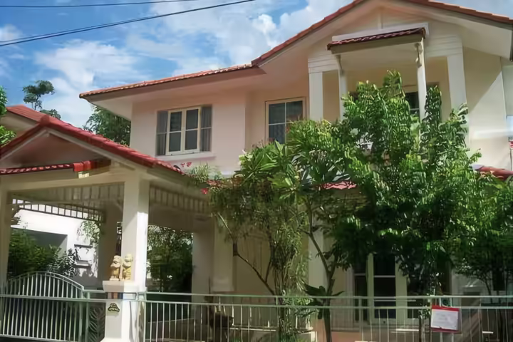 บ้านเดี่ยว 3 ห้องนอน ให้เช่า ในสันทราย
