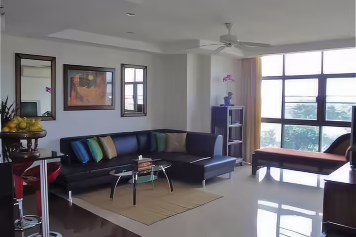 อพาร์ทเมนต์ 2 ห้องนอน ใกล้สถานีรถไฟ
