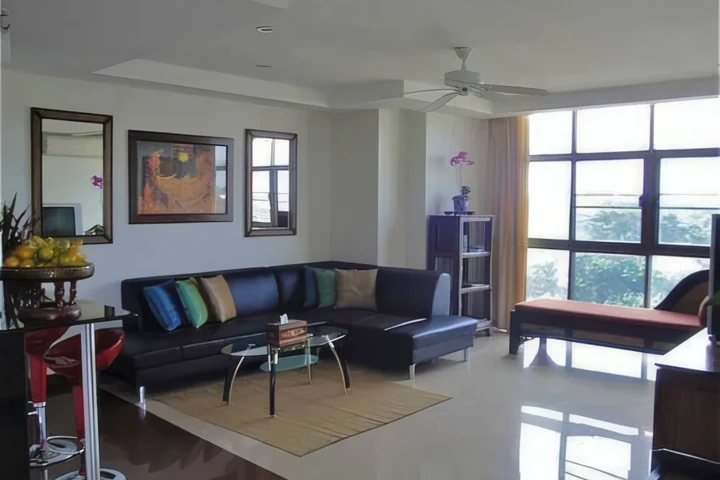 อพาร์ทเมนต์ 2 ห้องนอน ใกล้สถานีรถไฟ