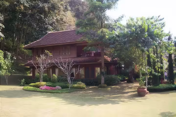 บ้านสไตล์คันทรีไทยพร้อมวิวภูเขาให้เช่า