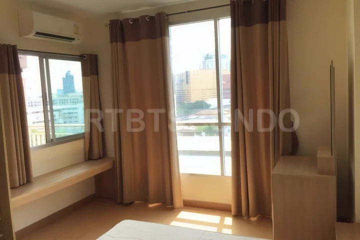 Life @ Sukhumvit 65 – 1ベッドルームコンドミニアム賃貸、BTSプラカノン駅近く、月額22,000バーツ