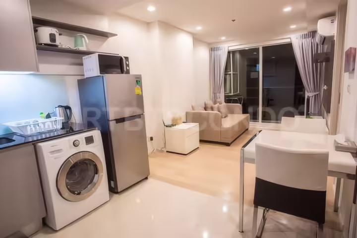 15 สุขุมวิท เรสซิเดนซ์ คอนโดให้เช่า ใกล้ BTS นานา 29,000 บาท/เดือน