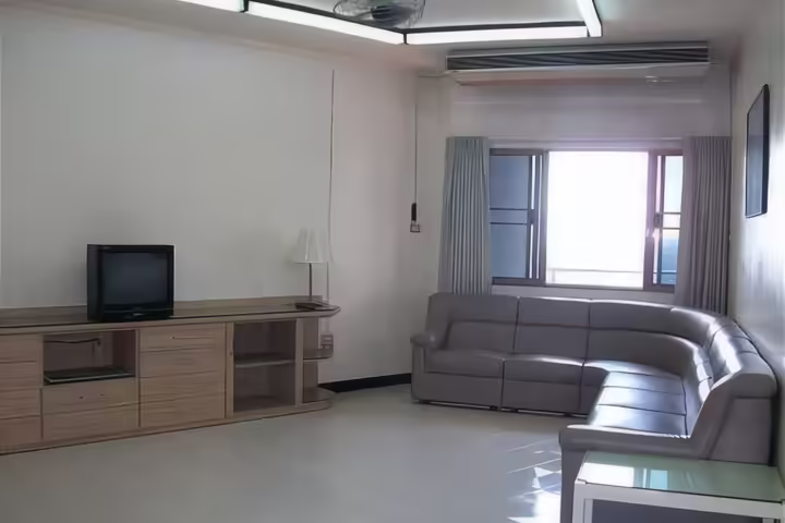 1 Bedroom Riverside Apartment, 13,000 THB