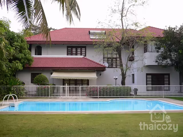 บ้านเดี่ยวให้เช่า Lakeside Villa 2 photo 1