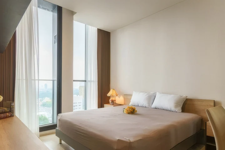 Аренда кондоминиума Noble Ploenchit рядом с BTS Phloen Chit, 1 спальня, 55 кв.м, цена 58 000 бат/месяц