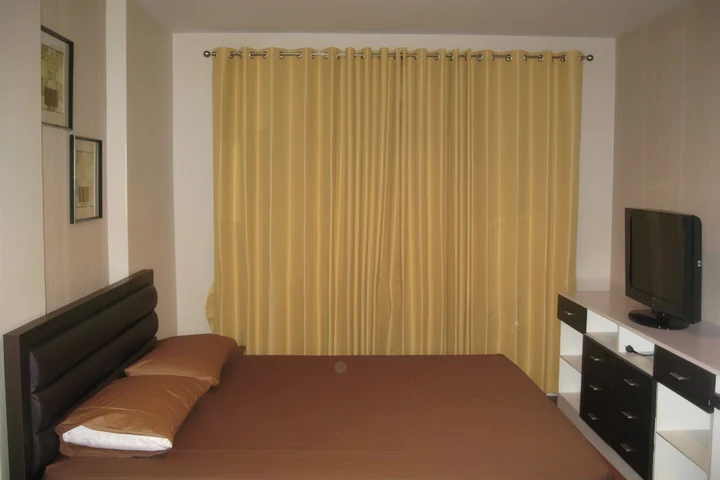Condo One X Sukhumvit 26 – 1 chambre à coucher 51 m² à louer près de BTS Phrom Phong, 30 000 THB/mois