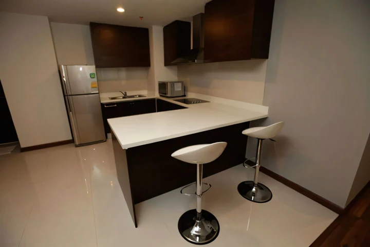 2 chambres, 112 m² à louer à Ratchadamri