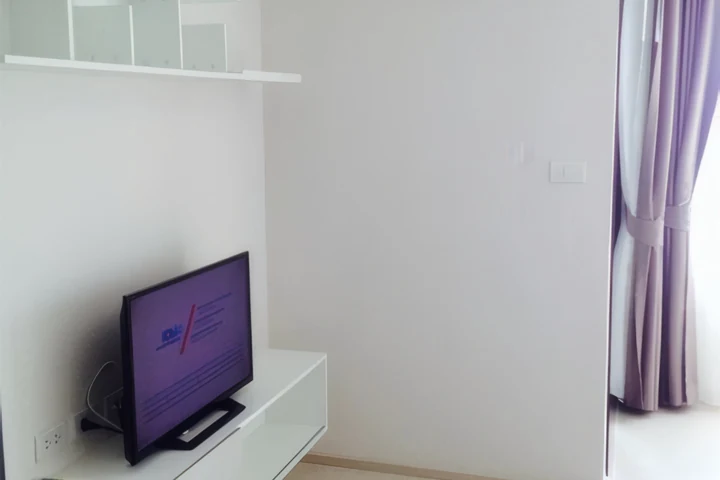 Condolette Pixel Sathorn - Studio à louer près de MRT Khlong Toei, 25 m², 12 000 THB/mois