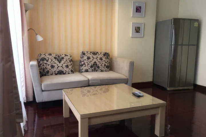 Saranjai Mansion : Appartement 1 chambre à louer près de BTS Nana, 63 m², 22 000 THB/mois