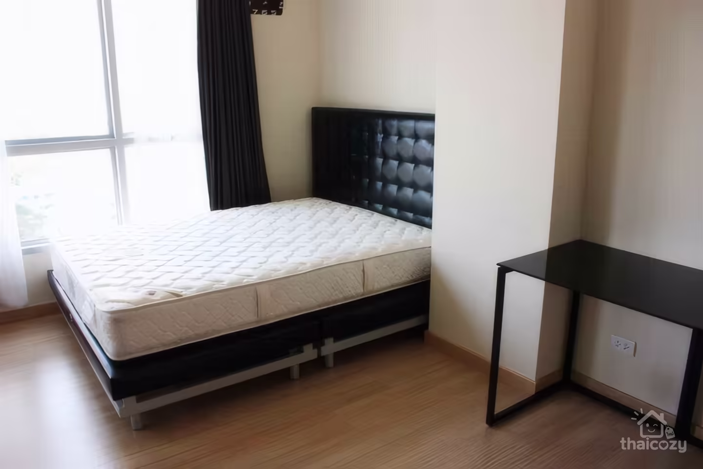 ไลฟ์ แอท สาทร 10 คอนโดขาย 1 ห้องนอน 42 ตร.ม. ใกล้ BTS ช่องนนทรี ราคา 5,940,000 บาท photo 2
