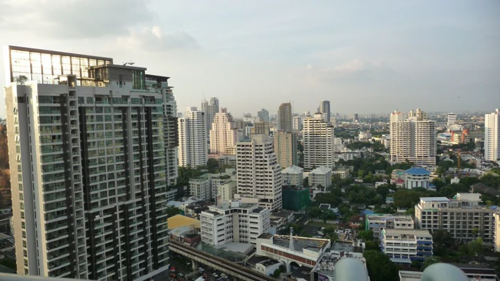 คอนโดมิเนียมให้เช่า ชั้นสูง ทำเลทอง พร้อมพงษ์