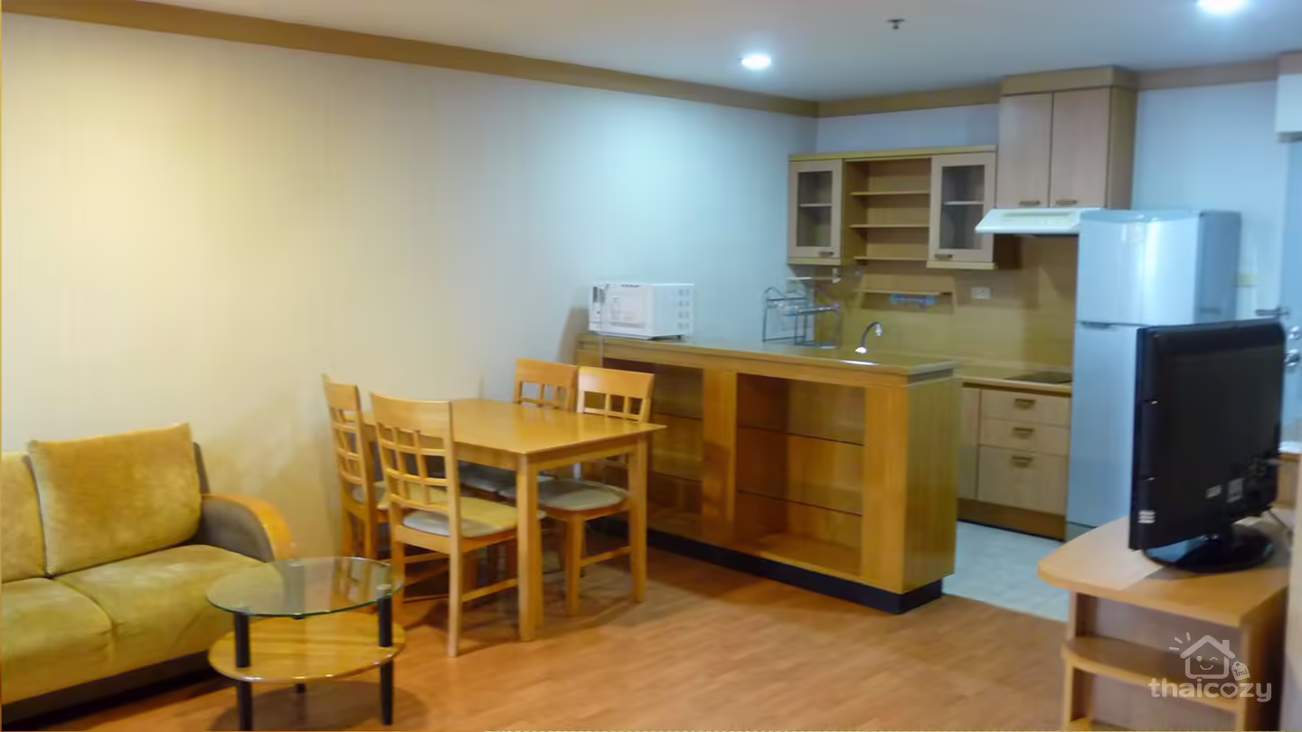 27th Floor Apartment for Rent, 30,000 Baht per Month photo 1