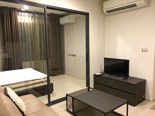 Location Rhythm Asoke II – 1 chambre, 29 m², à 500 m du MRT Rama 9, 22e étage