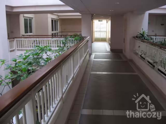 ขาย อพาร์ทเมนต์ 2 ห้องนอน 76 ตร.ม. ชั้น 5 บ้านสิริ สุขุมวิท 13 photo 1