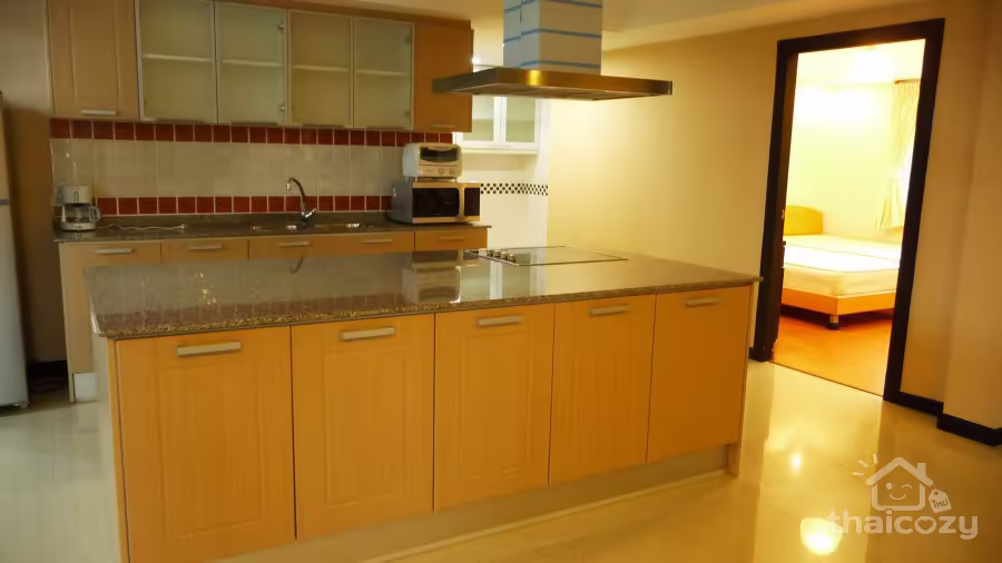 Appartement spacieux de 187 m² à Phrom Phong à un prix spécial photo 2