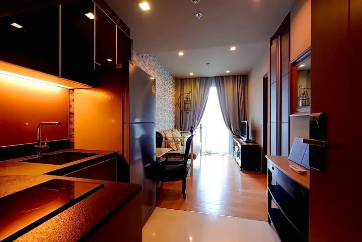 Keyne Thonglor
