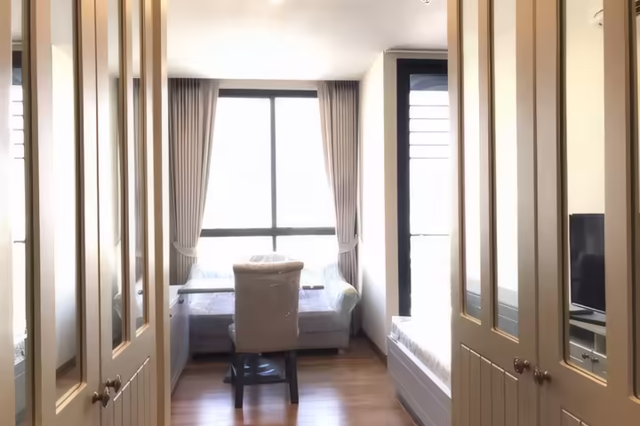 ดิ เอ็ดดิเตอร์ สะพานควาย - สตูดิโอให้เช่า ใกล้ BTS สะพานควาย 28 ตร.ม. 19,000 บาท/เดือน