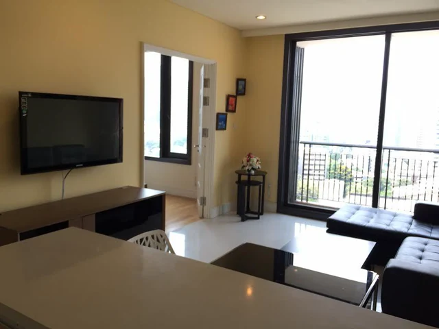 Aguston Sukhumvit 22