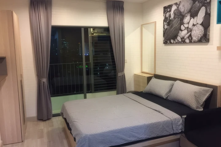 Studio à louer Ideo Mobi Sukhumvit 81 – 21 m², 15 000 Baht/Mois