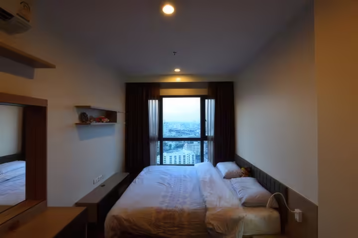 คอนโดให้เช่า 1 ห้องนอน ทีล สาทร-ตากสิน 46 ตร.ม. ใกล้ BTS วงเวียนใหญ่ 19,000 บาท/เดือน