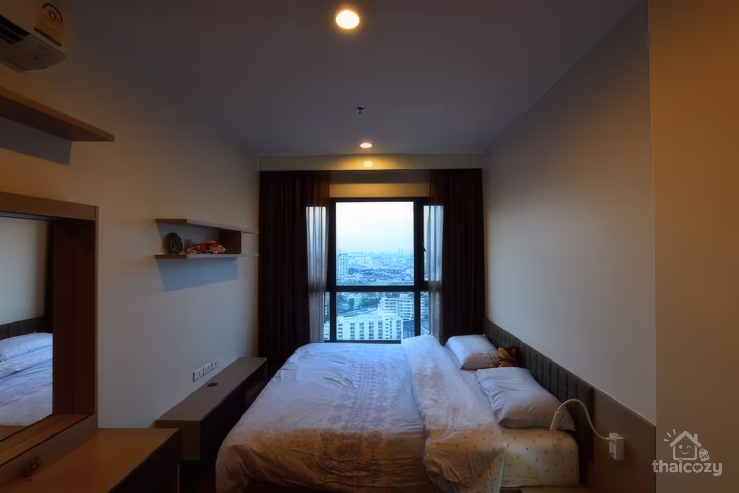 คอนโดให้เช่า 1 ห้องนอน ทีล สาทร-ตากสิน 46 ตร.ม. ใกล้ BTS วงเวียนใหญ่ 19,000 บาท/เดือน photo 1