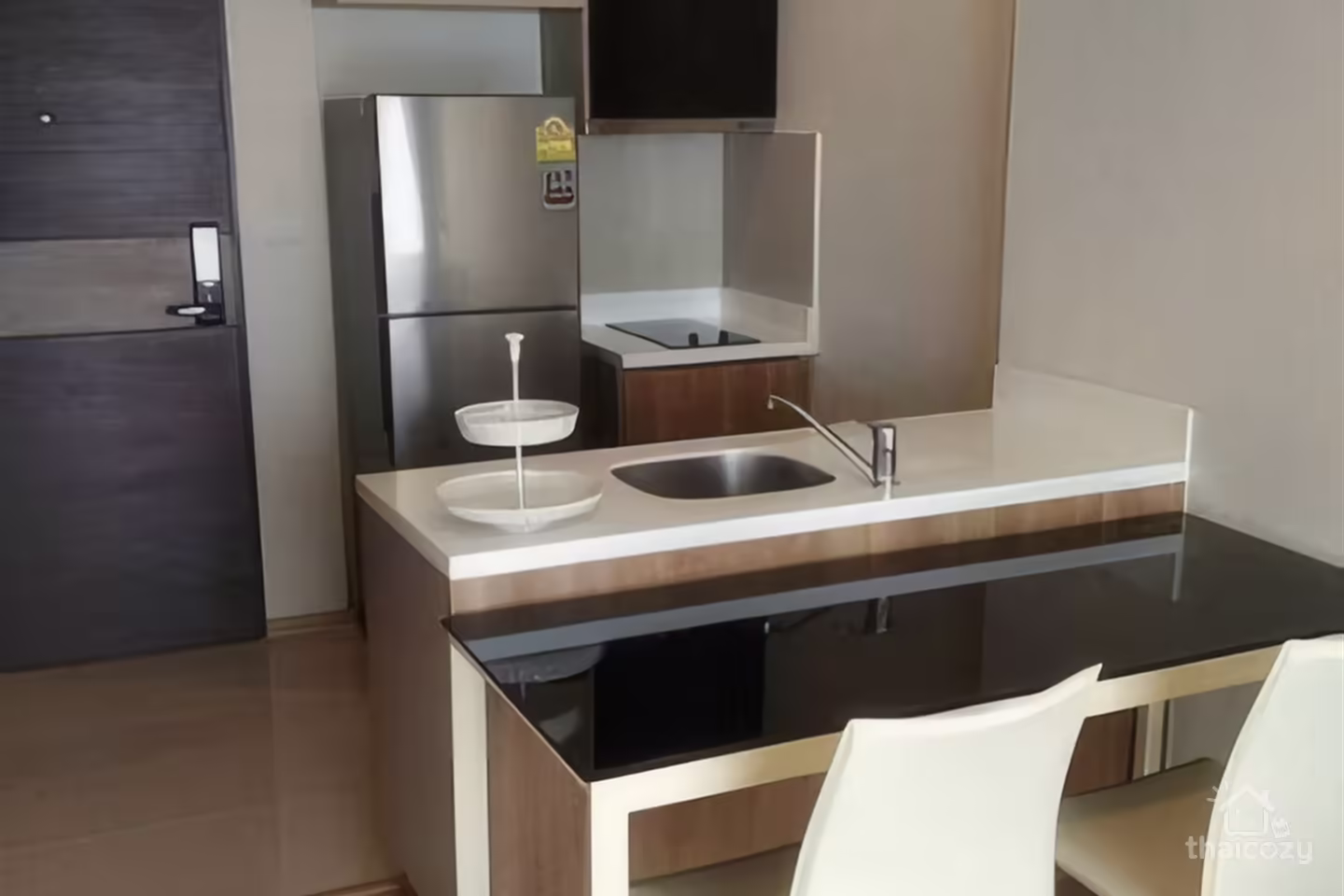 ให้เช่าคอนโด รีธึ่ม สาทร ใกล้ BTS สะพานตากสิน 1 ห้องนอน 45 ตร.ม. 29,000 บาท/เดือน photo 2