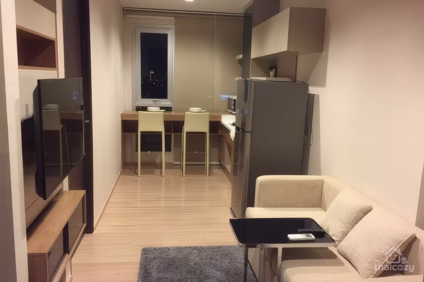 ให้เช่าคอนโด รีธึ่ม สาทร ใกล้ BTS สะพานตากสิน 1 ห้องนอน 35 ตร.ม. 22,000 บาท/เดือน photo 1