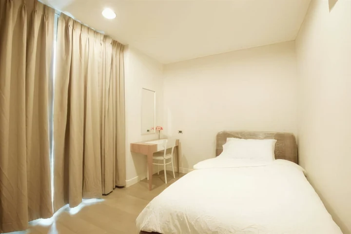 เดอะ เครสท์ สุขุมวิท 24, คอนโดให้เช่า ใกล้ BTS พระโขนง, 2 ห้องนอน 62 ตร.ม., ราคา 70,000 บาท/เดือน