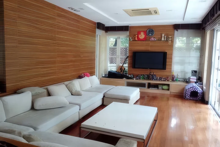 ขายบ้านเดี่ยว 2 ชั้น 1,040 ตร.ม. ใกล้ Crystal Design Center ถนนประดิษฐ์มนูธรรม
