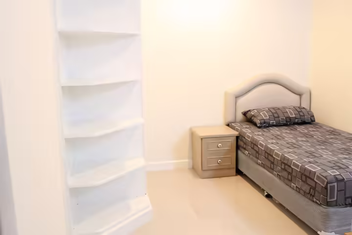 2-Bedroom Apartment in Sukhumvit, Near BTS