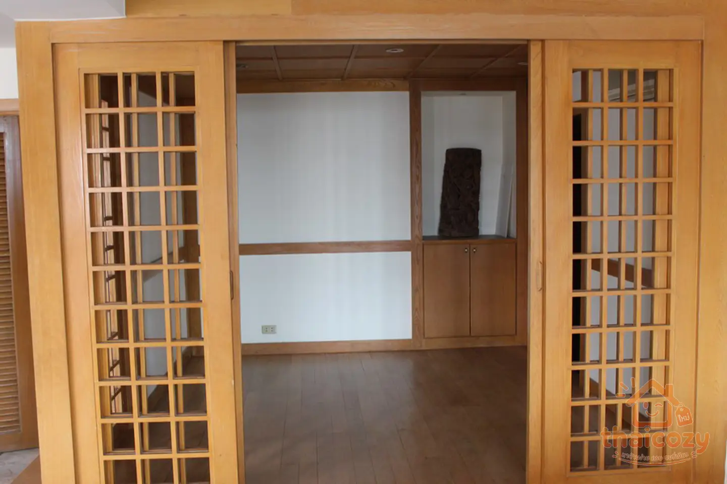 3 chambres, 4 salles de bain avec chambre de bonne et toilettes photo 2