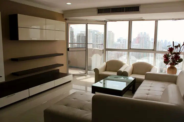 3 chambres à louer à Sukhumvit Bangkok près du BTS